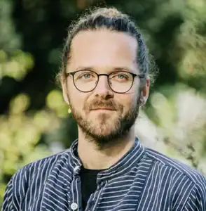 Arne Semsrott: Gegenmacht - Die Zivilgesellschaft schlägt zurück 1 Arne Semsrott( C) Tobias Kruse-Ostkreuz